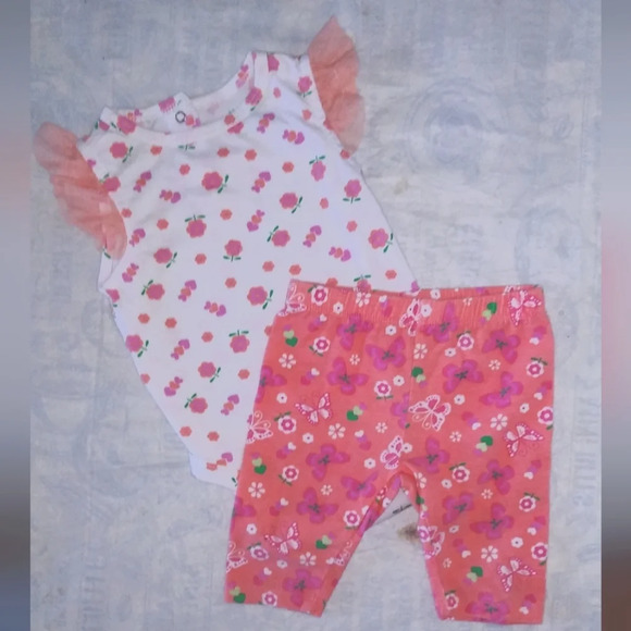Nannette Baby Girl 2 Piece Set 1 Bodysuits, 1 Legging Size 6/9 M - Picture 1 of 7